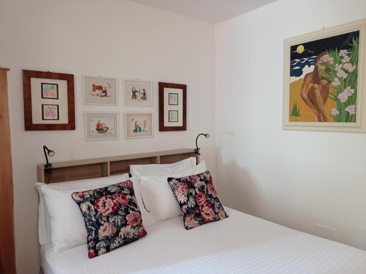 B&B S. Trinita 18 Suites & Rooms Trento Luaran gambar